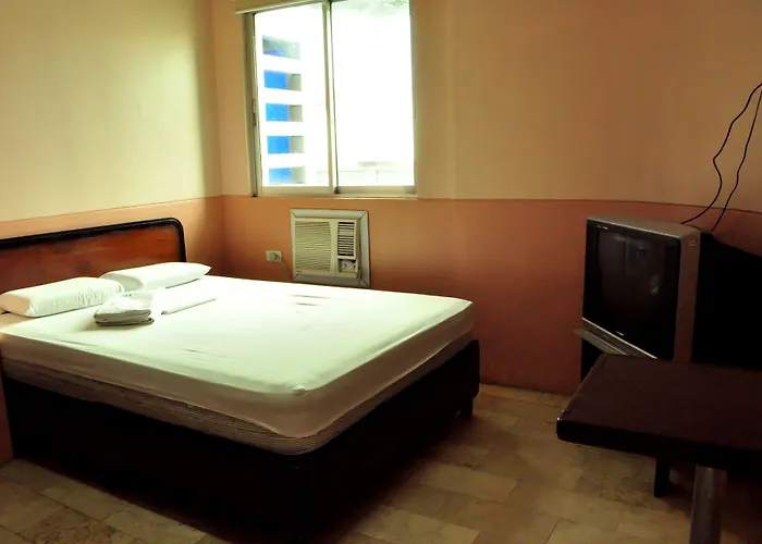 Gv - Talisay Hotel 2*
