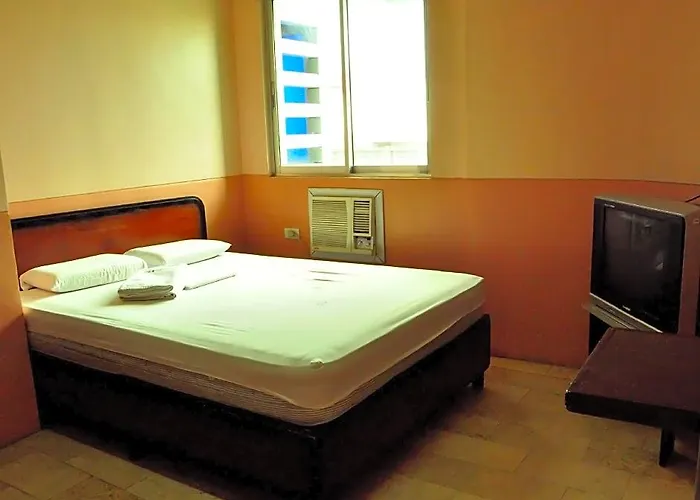 Hotel Gv - Talisay